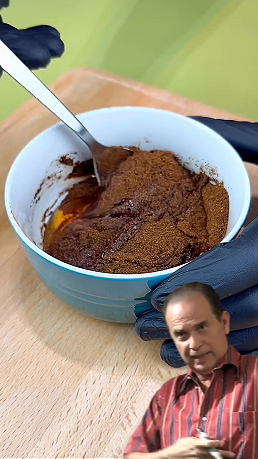 detén la caída de tu pelo y mantén tu melena suave, fuerte e hidratada con este maravilloso shampoo casero de café y canela