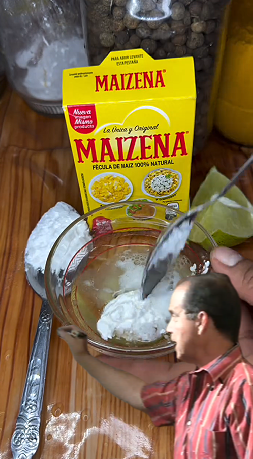 le llaman el quita manchas y el come arrugas” | mezcla casera de bicarbonato, limón y maicena para una piel más suave y luminosa
